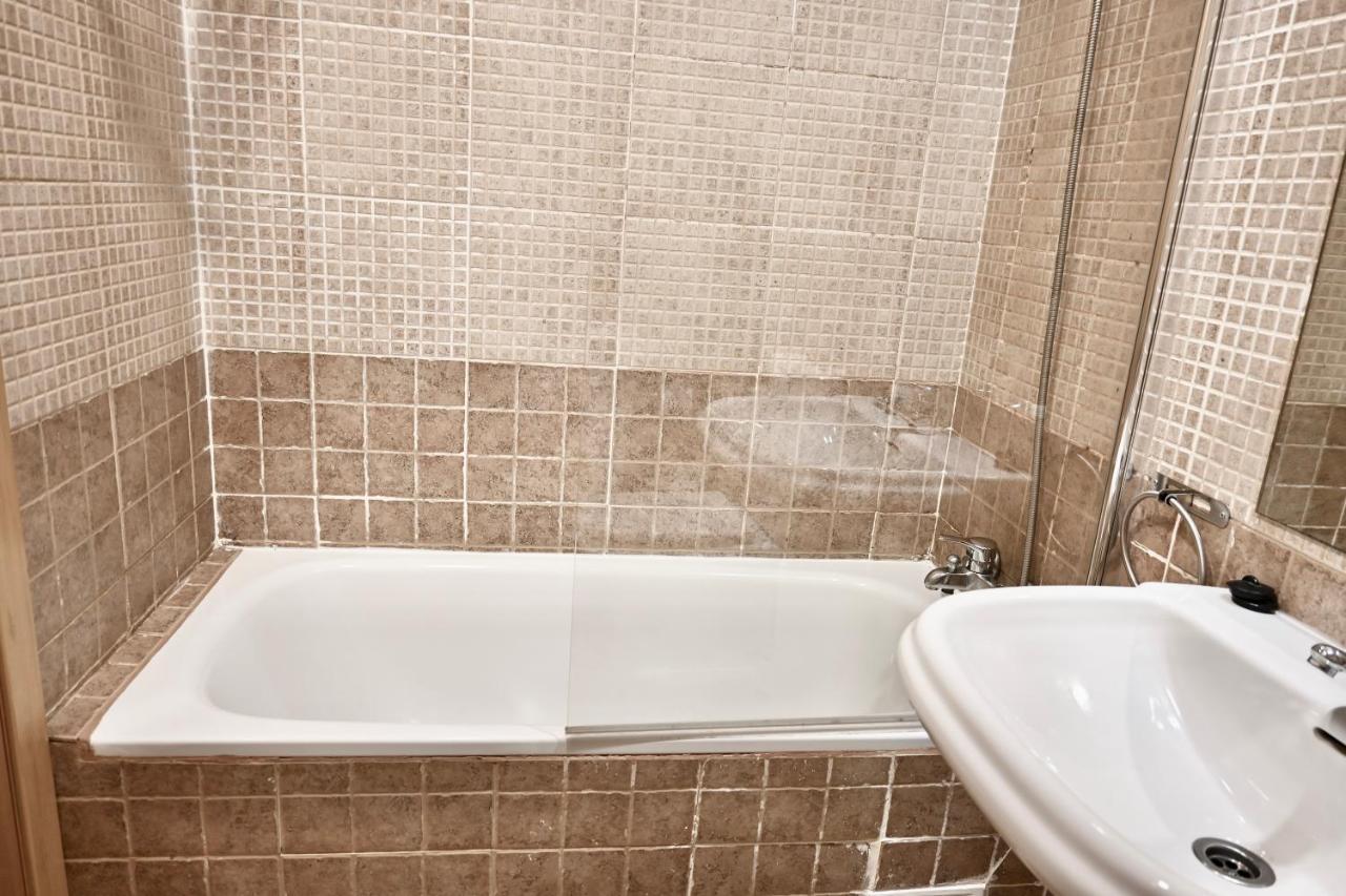 For You Rentals Centrico Apartamento Temporal En La Calle Infanta Inf1A 马德里 外观 照片